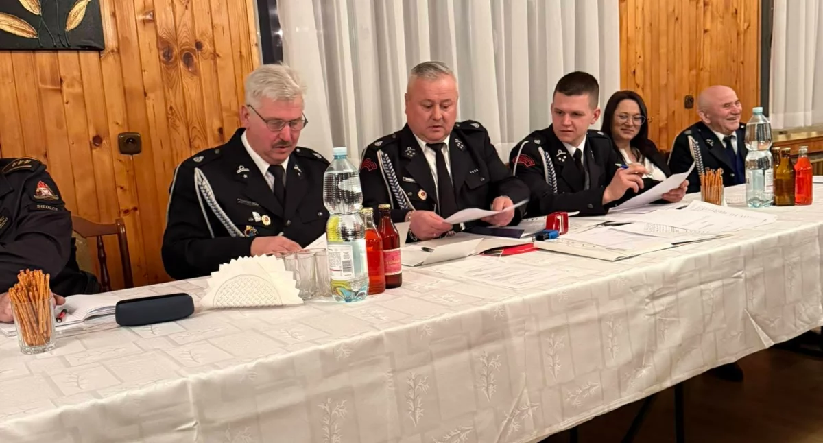 Straż Pożarna, Robert Bieniek nowym prezesem Sięciaszka Pierwsza walnym zebraniu strażaków - zdjęcie, fotografia