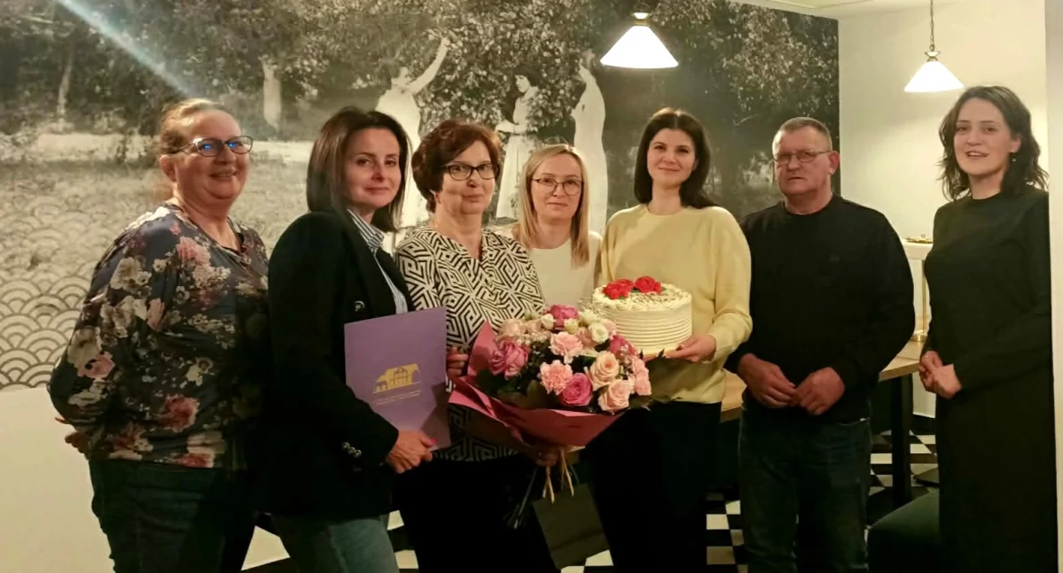 Fot.  Dom Kultury-Pomnik Czynu Bojowego Kleeberczyków w Woli Gułowskiej