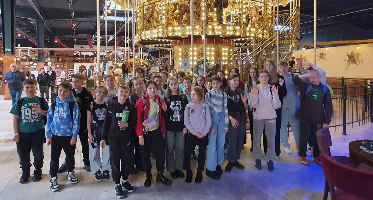 fot. Dom Kultury-Pomnik Czynu Bojowego Kleeberczyków w Woli Gułowskiej