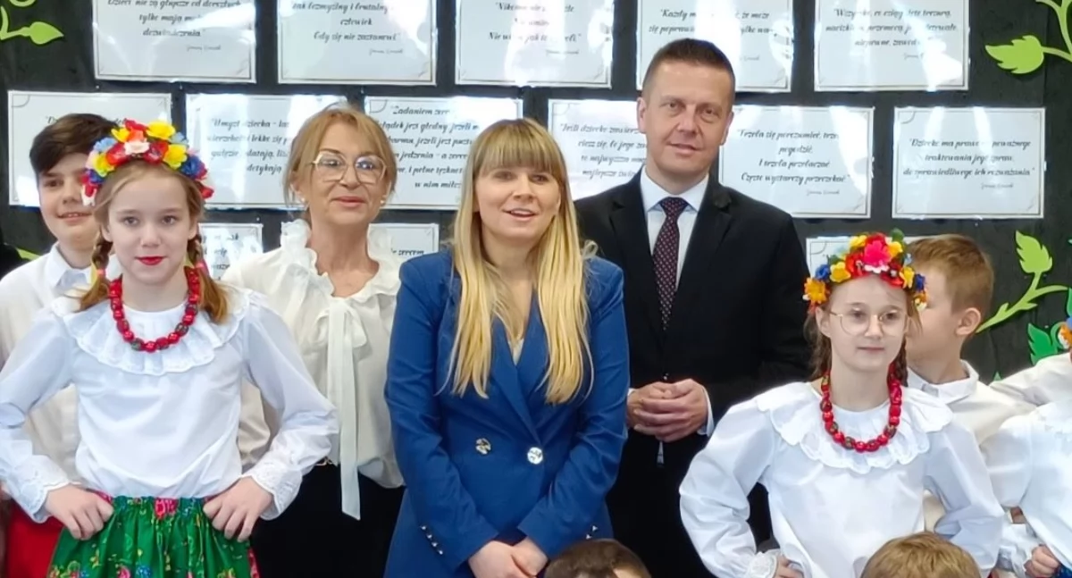 fot. Szkoła Podstawowa im. Świętego Jana Pawła II w Wólce Domaszewskiej