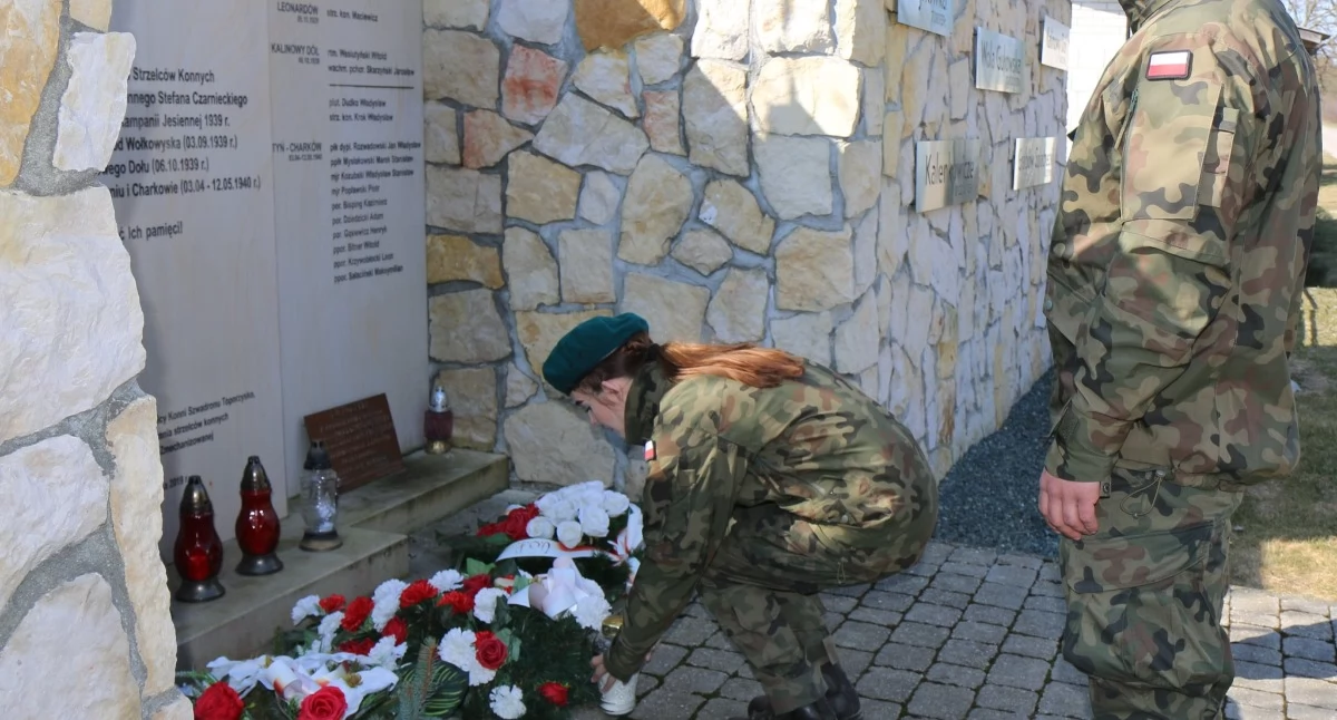Historia, Szkoła patriotyzmu Gułowskiej Żołnierze Szlaku Kleeberczyków - zdjęcie, fotografia