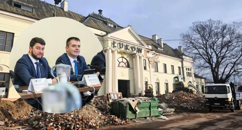 Okolice dworca PKP w Łukowie od lat są w złym stanie, a radni znów alarmują o dziurawych chodnikach i niemal niewidocznych pasach. Najgorzej jest przed wejściem i przy przystanku autobusowym, gdzie piesi łatwo mogą się potknąć. Miasto chce wydzierżawić teren od PKP PLK i po podpisaniu umowy wykonać naprawy własnymi siłami, by poprawić bezpieczeństwo i uporządkować zieleń.