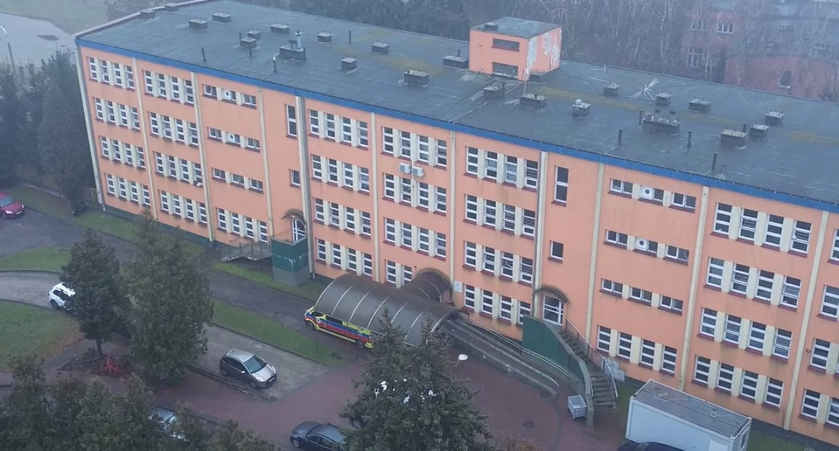 W łukowskim SPZOZ otwarto oferty w przetargu na projekt modernizacji oddziału psychiatrii i leczenia uzależnień. Do postępowania stanęło pięć biur z różnych części Polski, a ceny wahają się od 778 tys. zł do prawie miliona. Teraz komisja oceni nie tylko koszt, ale też termin i doświadczenie. Projekt ma powstać w ok. 140-146 dni.