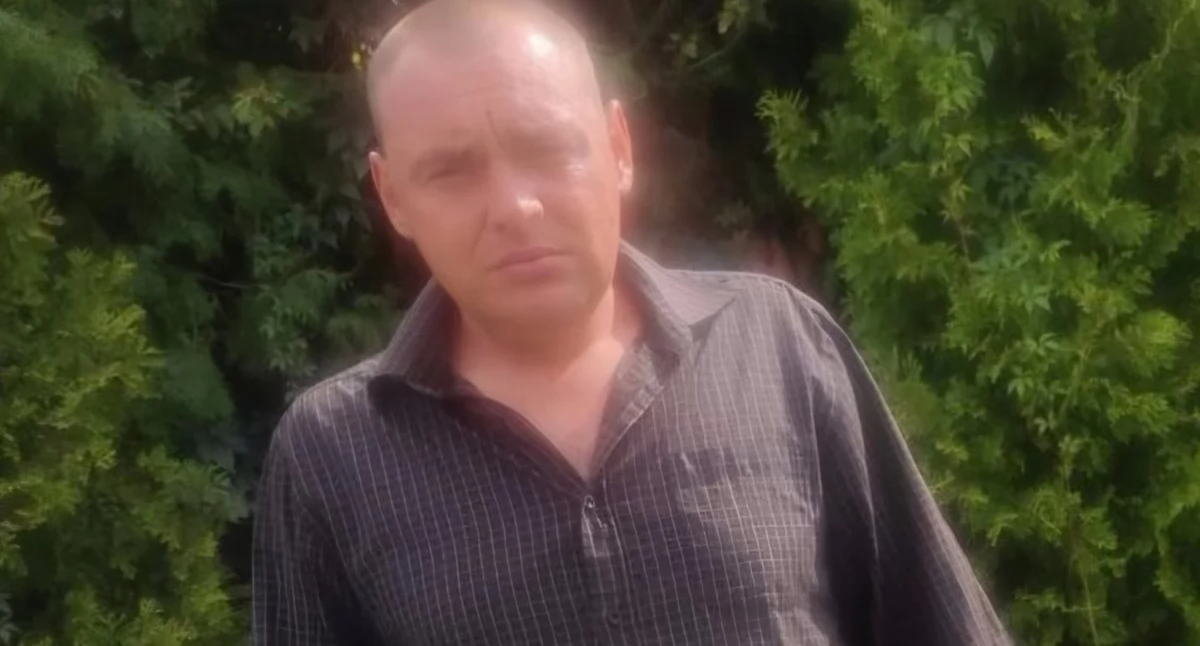 Galeria przedstawia komunikat policji w sprawie zaginięcia 39 letniego Arkadiusza Piskorza z Łukowa. Mężczyzna kilka dni temu wyszedł z domu i od tamtej pory nie wrócił ani nie skontaktował się z rodziną. Policja prosi o przekazywanie wszelkich informacji pod numerem 47 814 82 10 lub na 112.