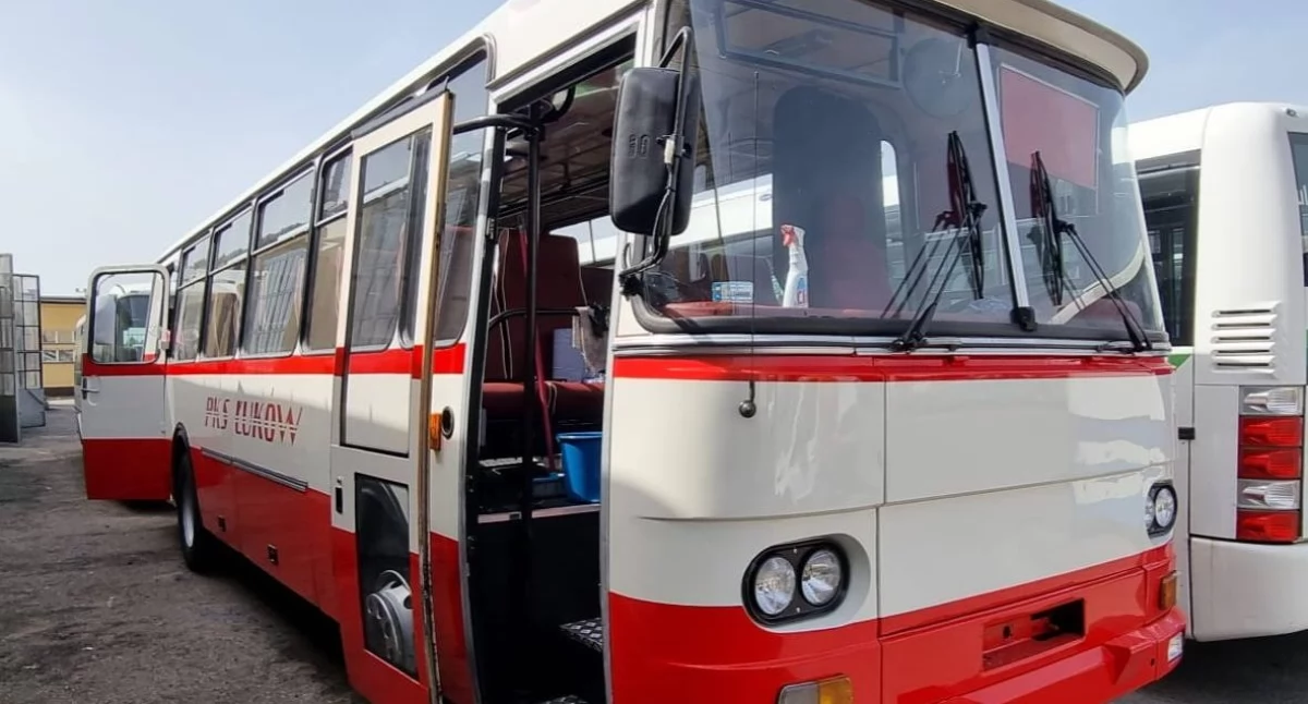 Dni Łukowa , Zabytkowy autobus paradzie motocyklowej Bears Riders Łuków! - zdjęcie, fotografia