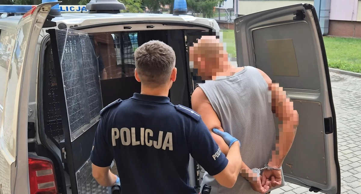 Policja, Poszukiwany rozbój chciał poimprezować jeziorem Wpadł przez głośne radio! - zdjęcie, fotografia