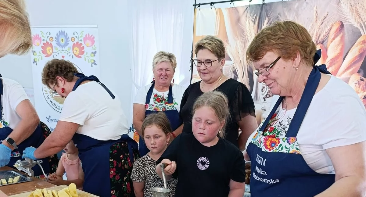 Wiadomości Partnera, Polski chleb polskim stole Wólce Ciechomskiej wróciły smaki - zdjęcie, fotografia