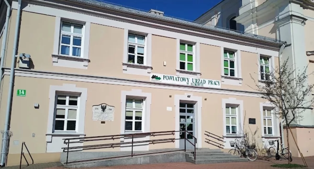 Obcokrajowcy coraz chętniej wybierają Łuków i okoliczne gminy na miejsce do życia i pracy. W całym powiecie łukowskim mieszka już blisko 4 tysiące cudzoziemców, stanowiących istotne wsparcie dla lokalnego rynku pracy.