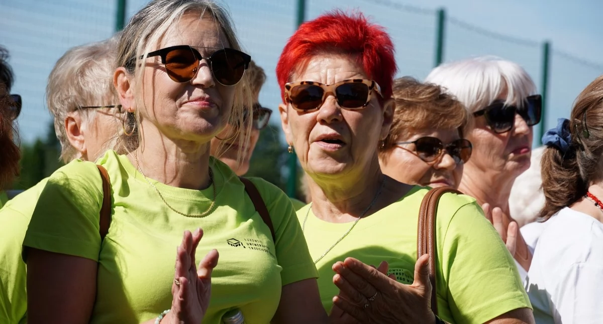 Wiadomości Sportowe, Złoto Uniwersytetu Trzeciego Wieku! emocjonująca „Spartakiada Seniorów” Łukowie - zdjęcie, fotografia