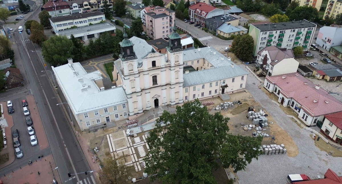Inwestycje, Wielki remont samym sercu Łukowa przejazdem przez centrum terminem listopada - zdjęcie, fotografia