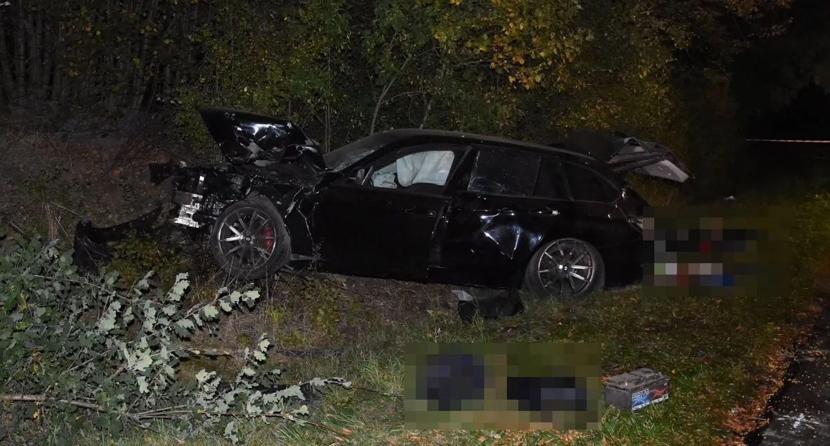 Wypadki, Tragiczny wypadek! Czołowe zderzenie kombajnem żyje latek - zdjęcie, fotografia