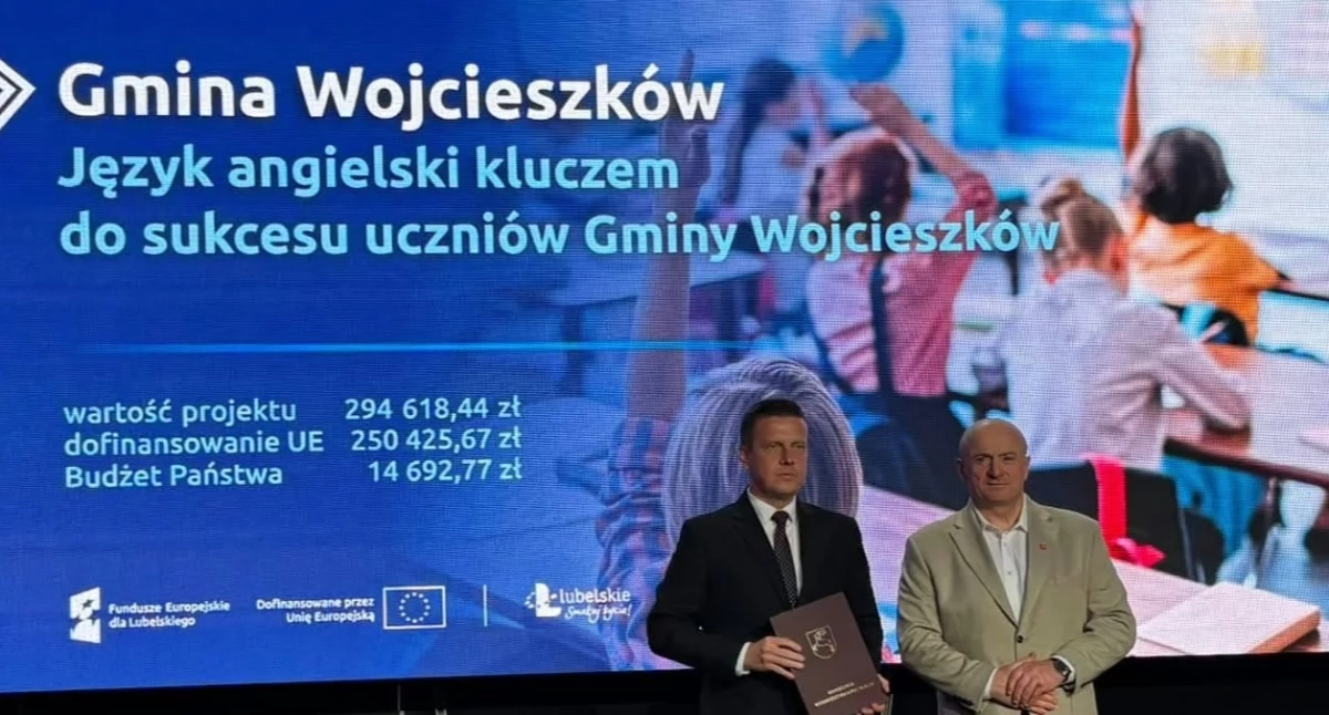 Szkolnictwo, Ponad angielski uczniów Gmina Wojcieszków unijnym zastrzykiem gotówki - zdjęcie, fotografia