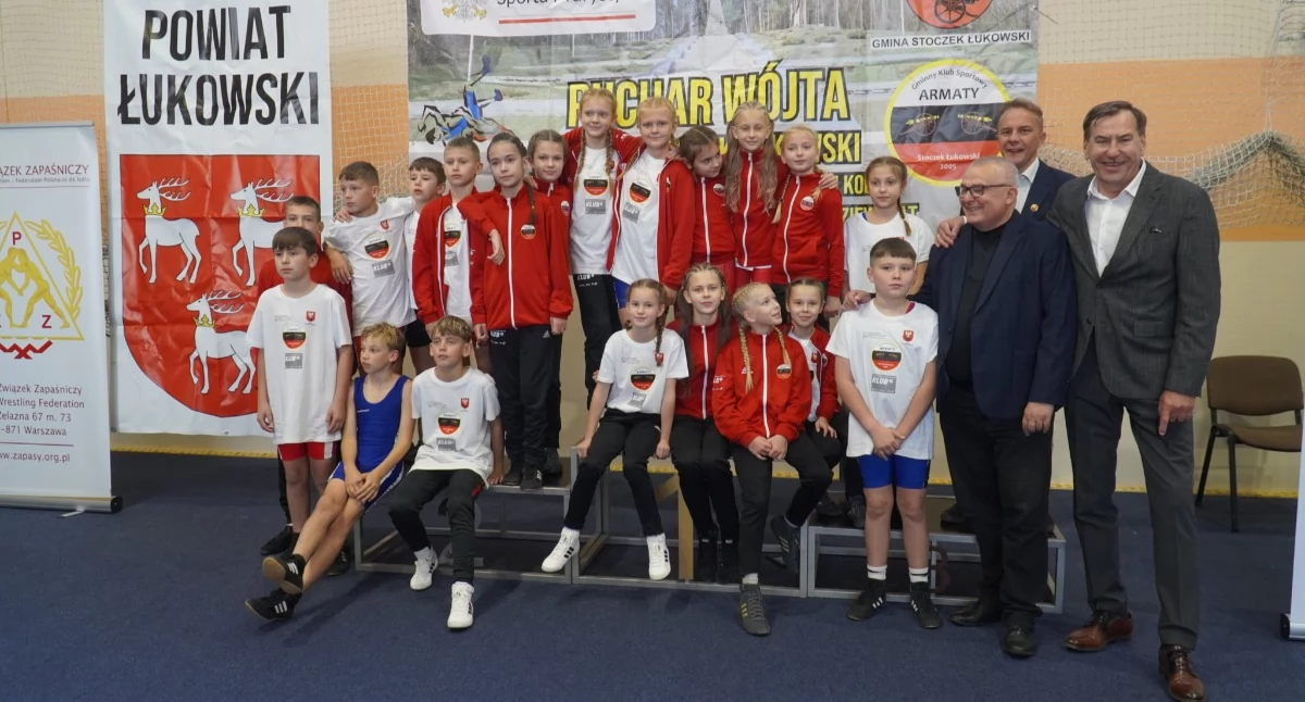 Sukcesy sportowe, Przegrywali potem stał Niesamowite sceny matach Stoczku Łukowskim - zdjęcie, fotografia
