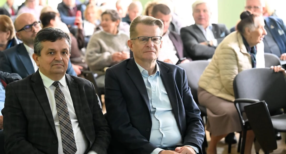 Kościół i Religia, łukowskim klasztorze ekologii wodzie Niezwykła konferencja cieniu historycznych murów - zdjęcie, fotografia