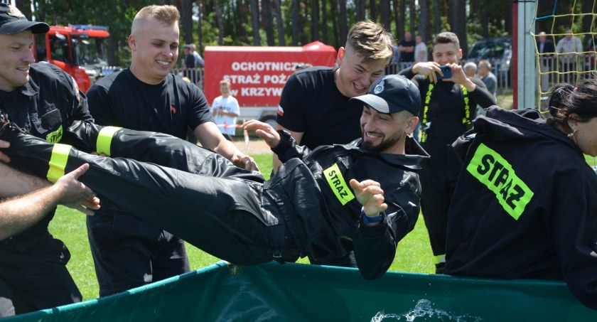 Zwycięska ekipa startowała w składzie: Jan Mateńko, Szymon Kędra, Adrian Chmiel, Jakub Strzyżewski, Andrzej Kulpa, Mateusz Kot, Tomasz Oskroba, Michał Kulikowski i Dawid Rosłoń.