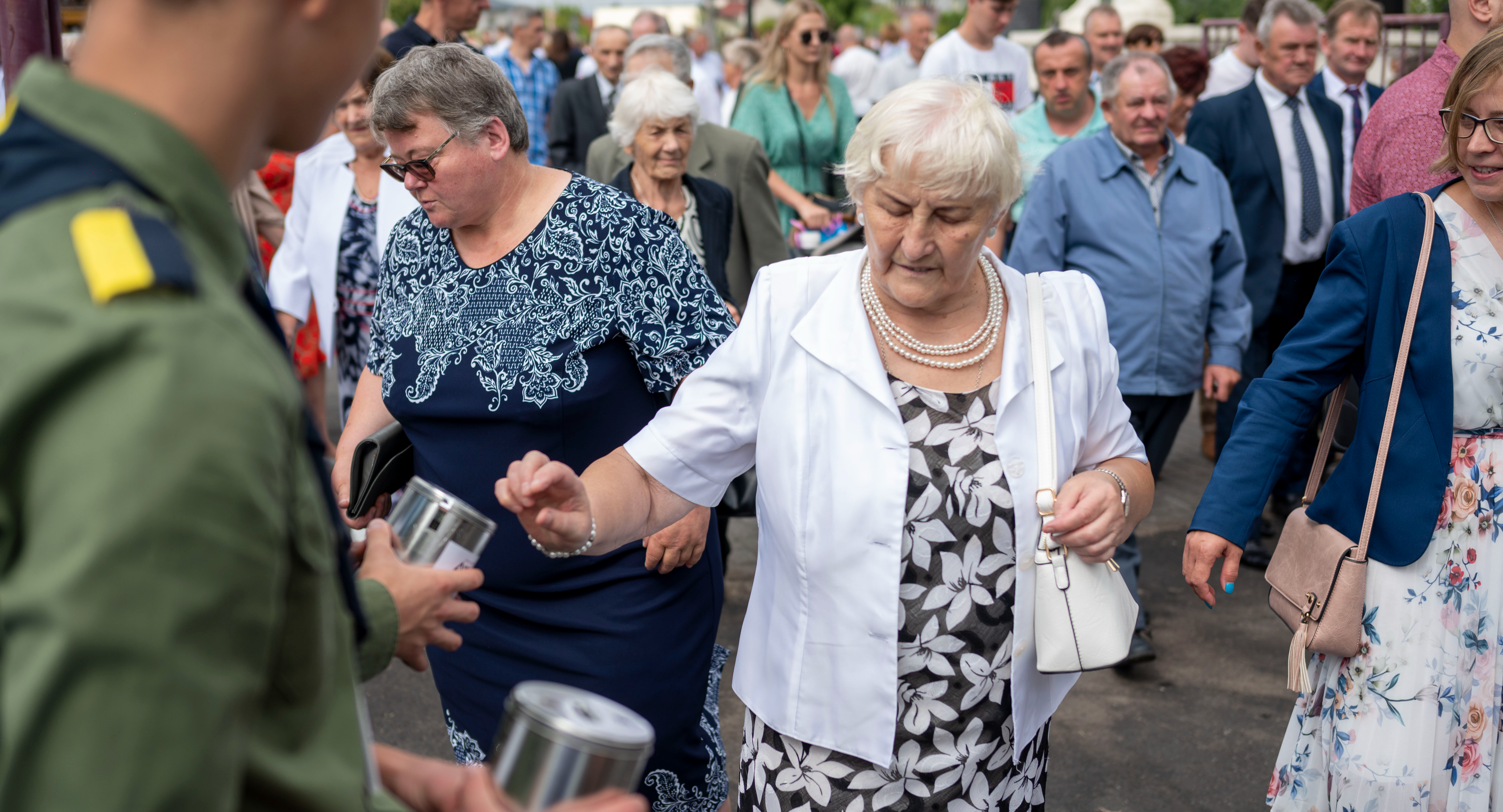 Pogoda , Ponad renowację grobu burmistrza Andrzeja Śledzia (GALERIA) - zdjęcie, fotografia