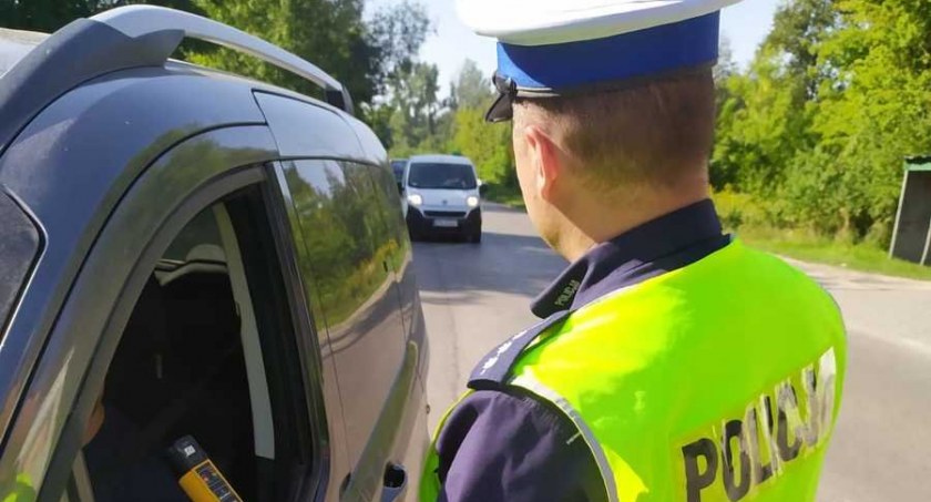 Wypadki, drogach regionie policyjna akcja Alkohol narkotyki - zdjęcie, fotografia