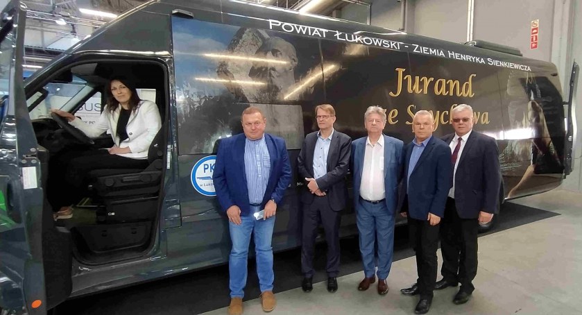 Biznes , Łuków targach Kielcach Pasażerów będzie wozić Iveco - zdjęcie, fotografia