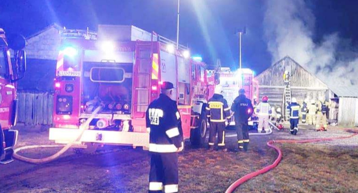 Pożar domu w Rolach w gminie Łuków wybuchł 16 marca 2023 roku