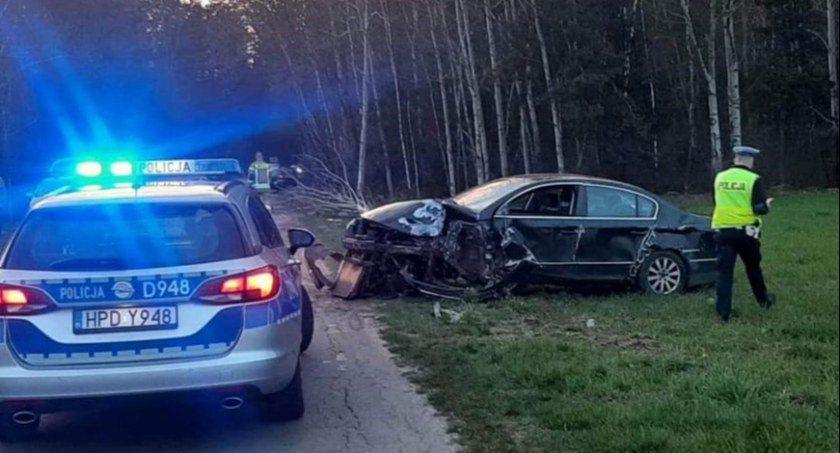 Wypadki, Wypadek Anoninie Kierowca miał prawie promile! - zdjęcie, fotografia