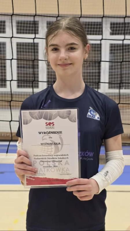 Julia Woźniak wśród najlepszych w kraju! Wielki sukces siatkarki z Wojcieszkowa