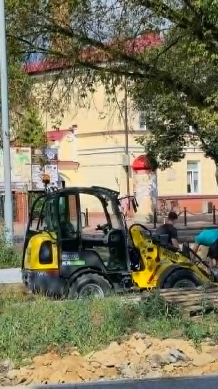 Ruszyły ponownie prace przy przebudowie Placu Narutowicza (FOTO) 