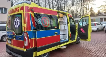 Nowy ambulans dla Łukowa dzięki wsparciu radnych i miejskiej dotacji