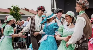 Finał Dni Łukowa: Spektakularny popis „Łukowiaków” na placu targowym