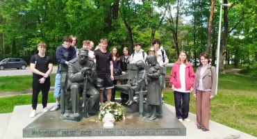 Łukowska młodzież na tropie tajemnic Marszałka. Wyjątkowa wyprawa w stulecie przewrotu