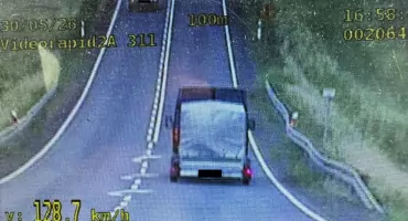 CZARNA SERIA NA DK48! Piraci drogowi pędzili przez remonty. Stracili prawa jazdy
