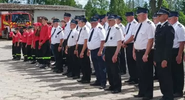 Strażackie święto w Woli Bystrzyckiej. Druhowie z gminy Wojcieszków podziękowali za służbę