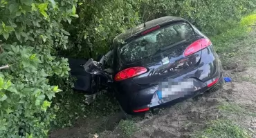 Śmierć na drodze!  Nie żyje młody kierowca. Poranne zderzenie dwóch osobówek! 
