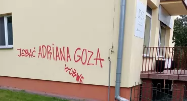 Komu przeszkadza odnowiony Łuków? Wulgarny wandalizm na ulicach miasta