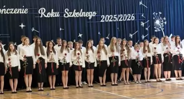 Rocznik 2011 pożegnał szkołę w Krzywdzie. Nie uwierzycie, jak bawili się na balu!