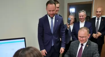 Biuro paszportowe w Łukowie to strzał w dziesiątkę! Ponad 200 wniosków w dwa tygodnie