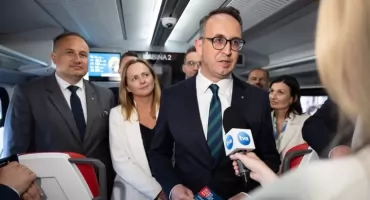 Modernizacja linii Skierniewice – Łuków przyspiesza. Jest umowa na ważny odcinek!