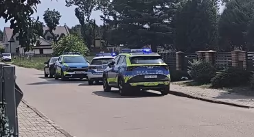 Tragedia w Hucie Dąbrowie. 51-latek ranny po ataku nożownika, sprawca w rękach policji