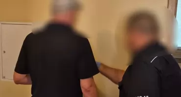 WYMACHUJE NOŻEM I GROZI ŚMIERCĄ! 51-LATEK RZUCIŁ SIĘ NA ZNAJOMEGO. TRAFIŁ ZA KRATY!