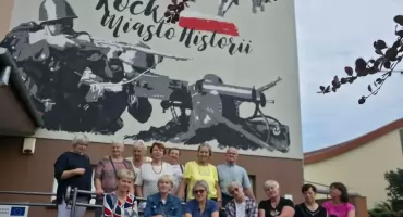 Seniorzy z gminy Wojcieszków na historycznym szlaku. Odkrywali tajemnice Kocka i Woli Osowińskiej