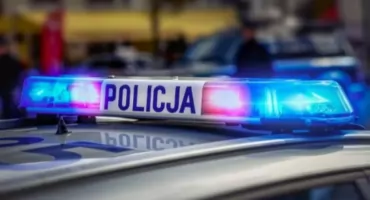 Autobus cofał i uderzył w 17-letnią motocyklistkę. Groźny incydent na Cieszkowiznie w Łukowie