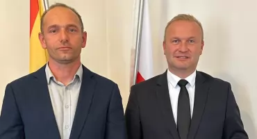 Zmiany w prezydium samorządu. Dawid Kasprzak nowym Przewodniczącym Rady Gminy Adamów