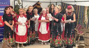 „Historia… beczką się toczy”. W Zgórznicy przypomnieli dawne rzemiosło i wiejskie tradycje