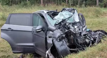 Tragiczny wypadek na DK-2. Nie żyje jedna osoba, droga jest całkowicie zablokowana