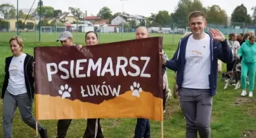 Łukowski spacer pełen merdających ogonów. Za nami III edycja Psiemarszu [GALERIA ZDJĘĆ]