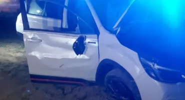 Nocny alarm w Woli Okrzejskiej. Samochód osobowy wypadł z drogi
