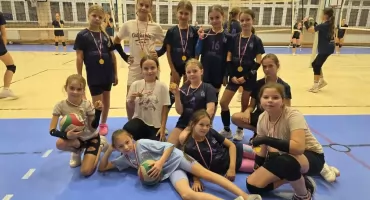 Siatkarki Dragona Wojcieszków sprawdziły formę. Za nami klubowy Turniej Dwójek