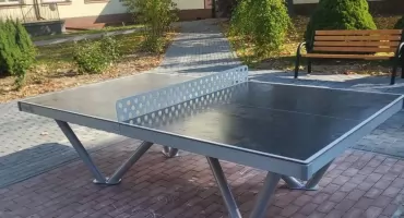 Nowa atrakcja sportowa przy Zespole Oświatowym. W Stoczku Łukowskim zagrasz w tenisa pod chmurką