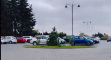 Zamiast betonu – błękitno-zielona przestrzeń przy łukowskim zabytku. Zapowiedź wyjątkowej konferencji