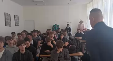 Edukacja prawna- spotkanie z radcą prawnym w ZS Nr 1 w Łukowie