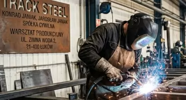 Szansa dla fachowców w Łukowie. Firma TRACK STEEL poszukuje spawaczy MIG/MAG